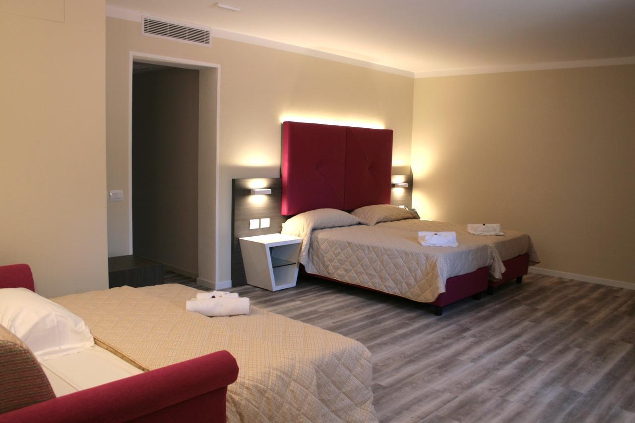 Alma Living Hotel- Al Girarrosto Venzone Εξωτερικό φωτογραφία